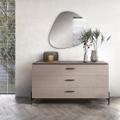 elegans fiokos komod modern minimal butor design exkluziv fem lab letisztult forma fiokos csillapitas nappali.jpg